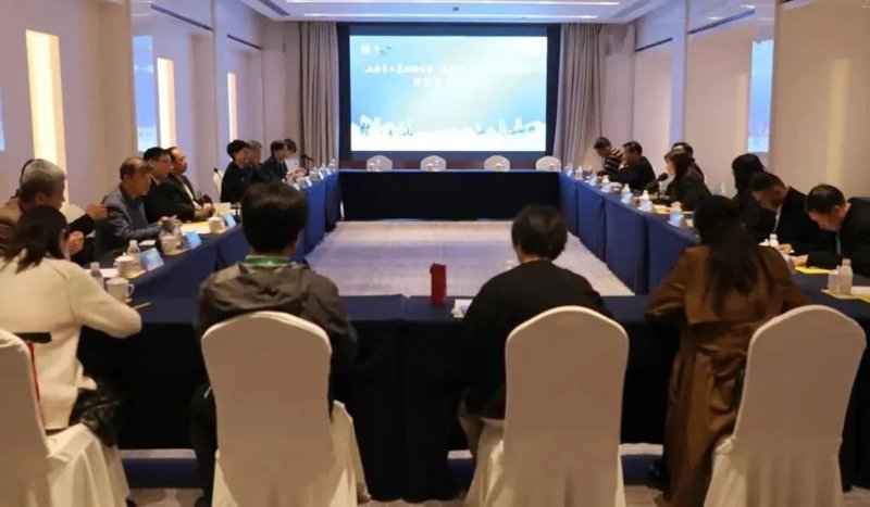 商务沙龙助力企业智慧交流